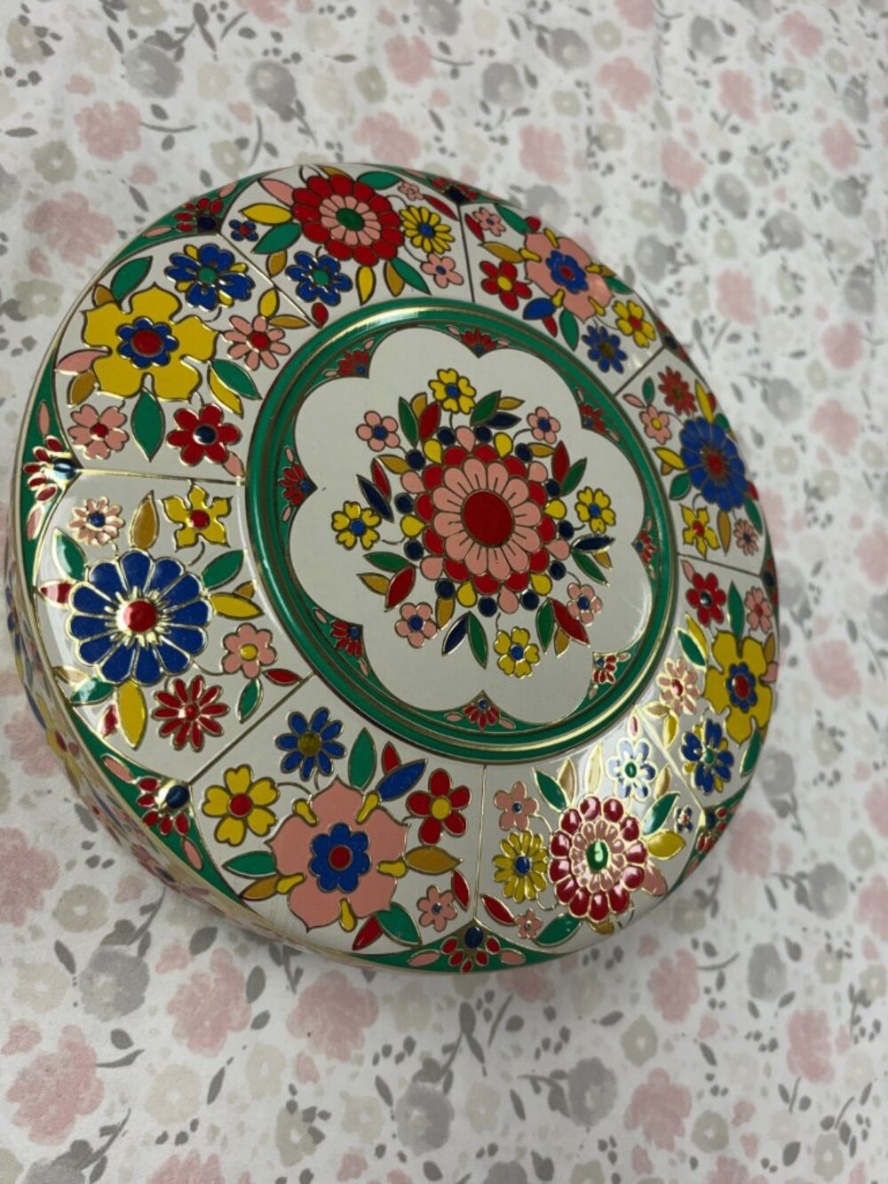 Vintage Decorative Tin - Made in Holland - Picture 12 of 15